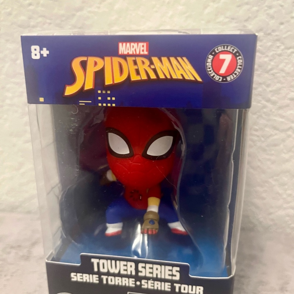 Marvel Spider-Man Tower Series Action Figure - Red and Blue